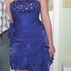 Homecoming/winter formal/party dress